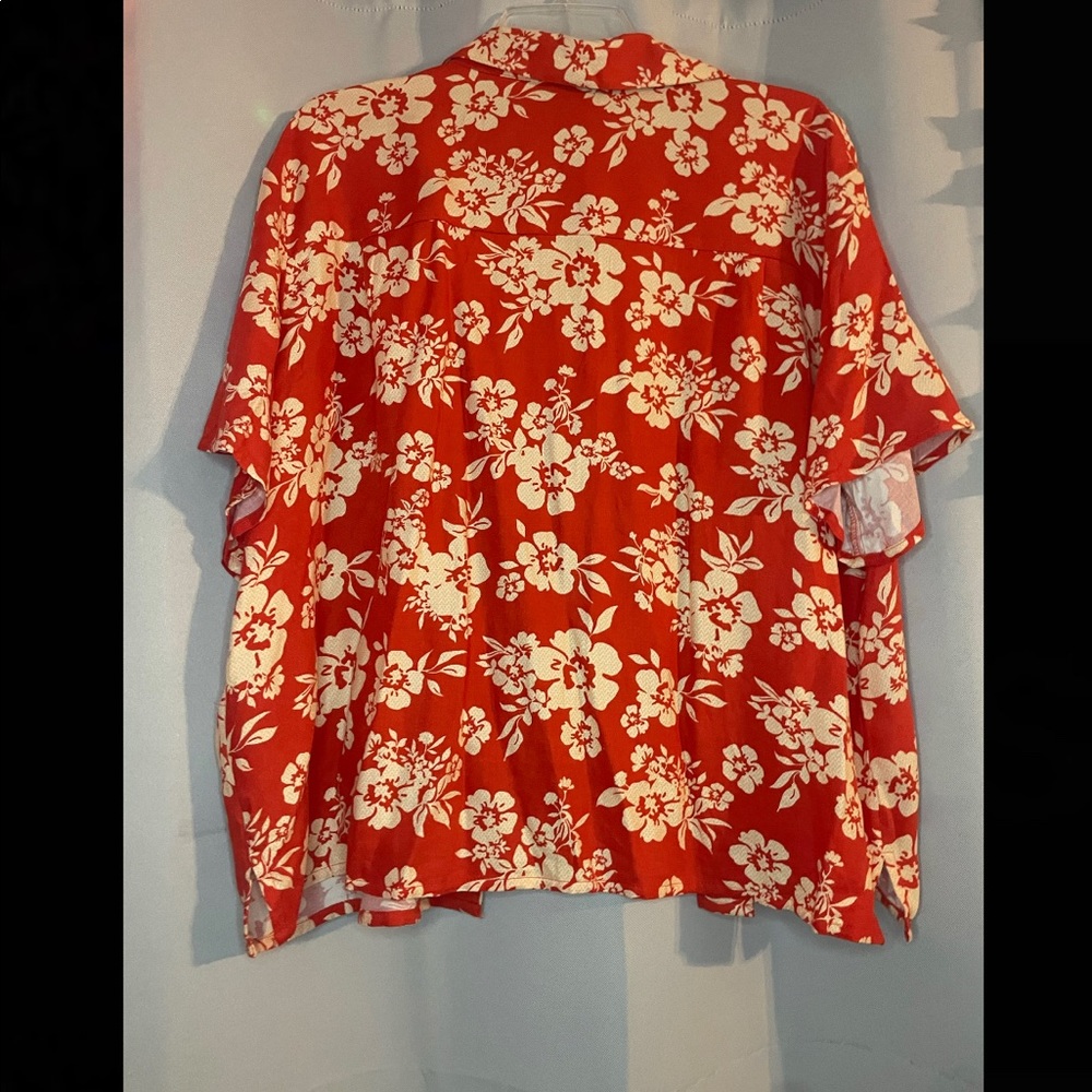 Button down - Picture 3 of 4